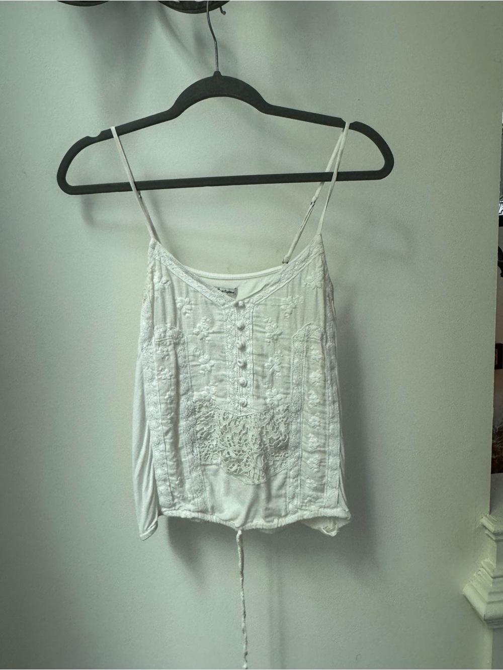 American Eagle Outfitters White Lace-Front Cropped Cami Tank